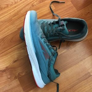 Women’s Escalante 3